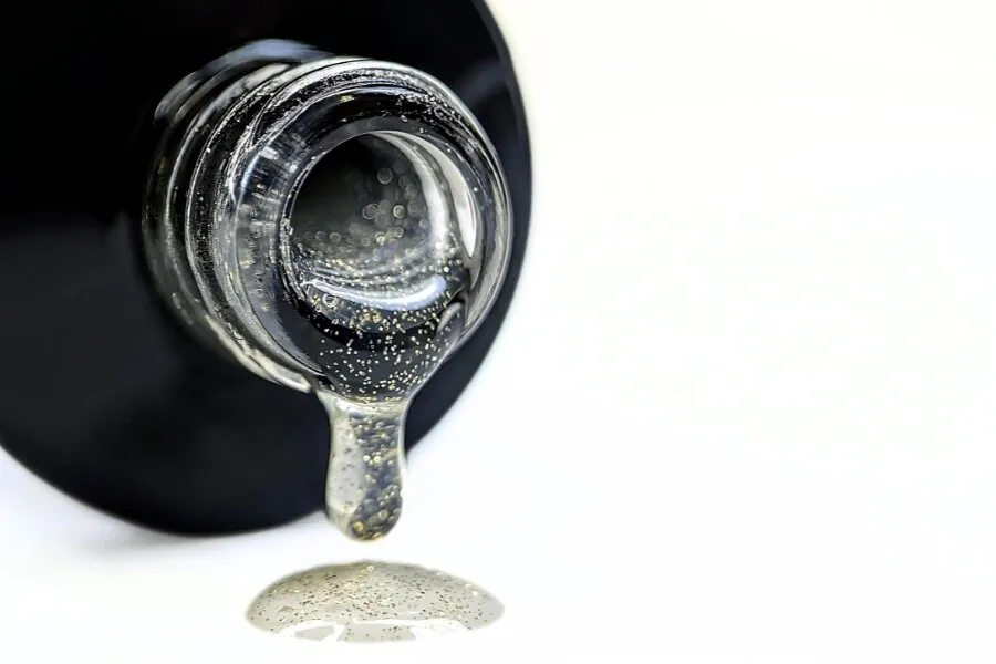 Gold Sparkle shiny top coat 15 ml
